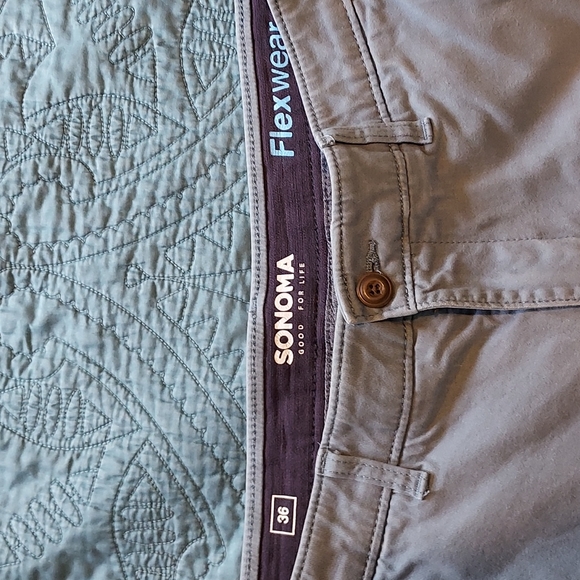 Lot of 2 Sonoma flexwear mens shorts, size 36 - Picture 3 of 5